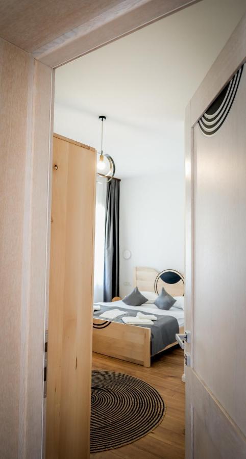 Bed and Breakfast Conacul Olarilor Baia de Fier Exterior foto